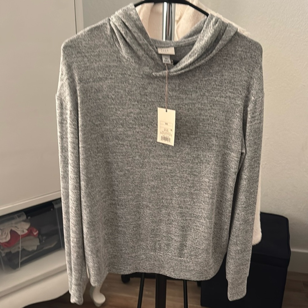Pullover hoodie top